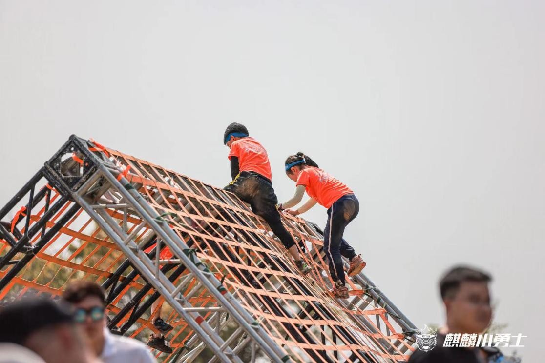 乘着成都大运会的热风，奔跑麒麟小勇士的赛道